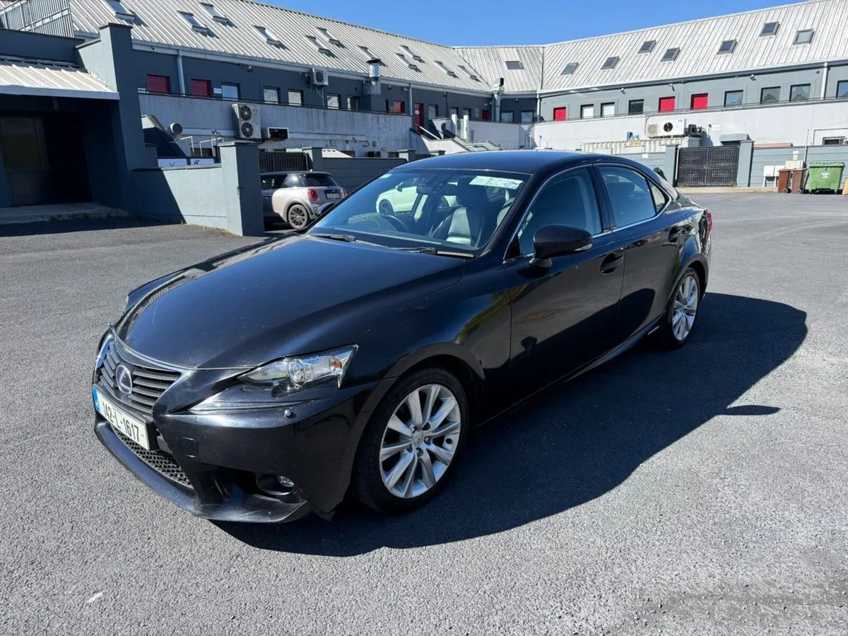 Lexus IS 2014 300H - New NCT - Image 2