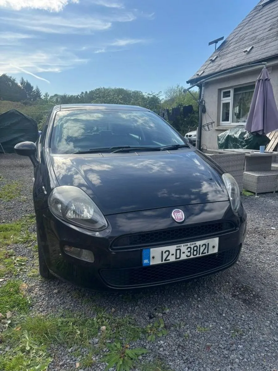 2012 Fiat Punto - Image 2