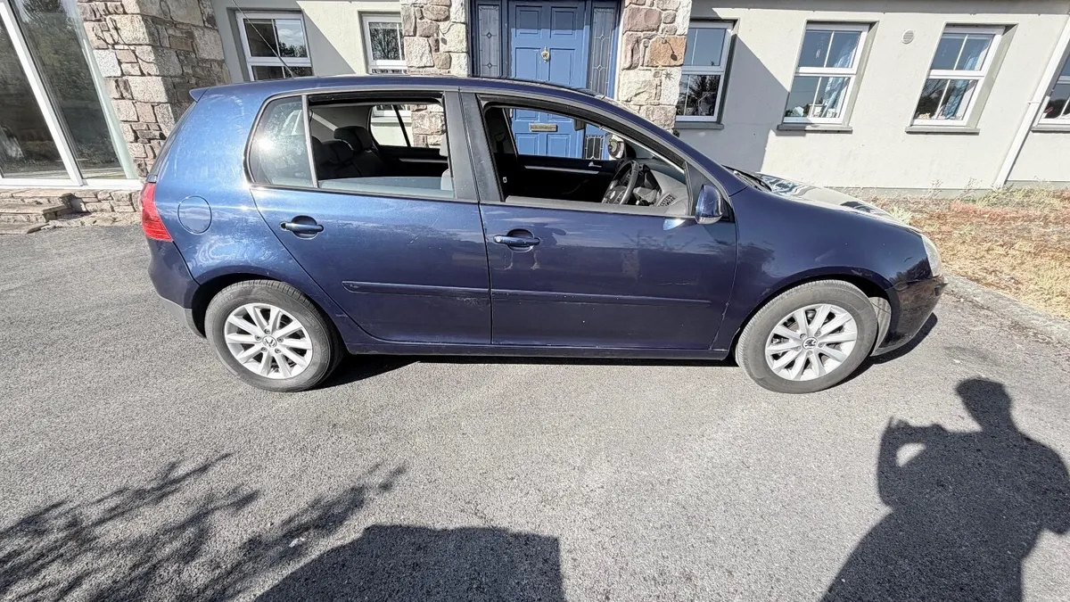 Volkswagen Golf 2008 - Image 1