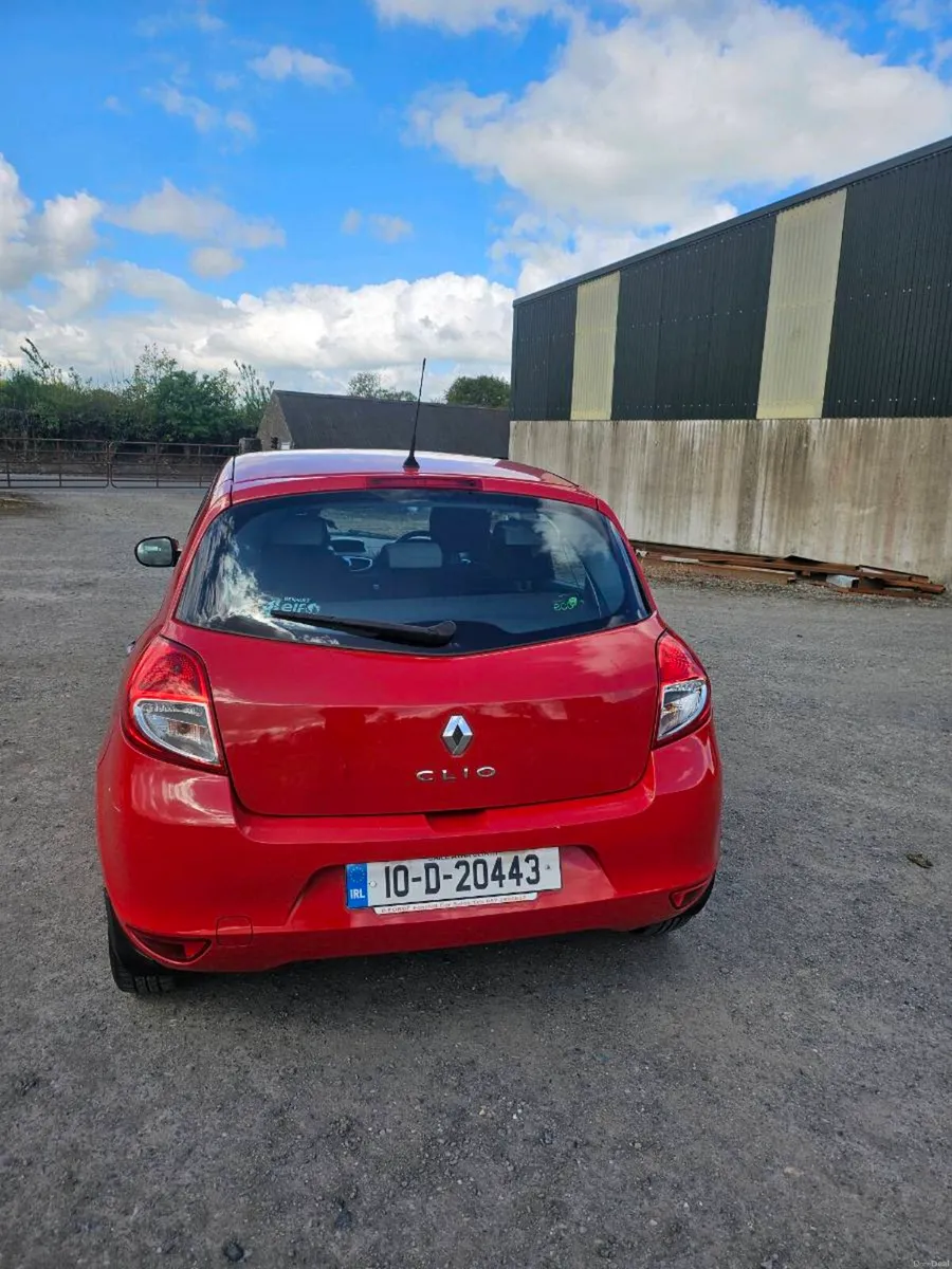 Renault clio - Image 2
