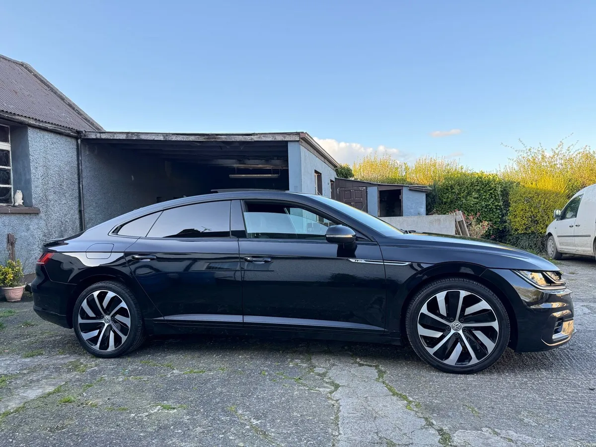 VW Arteon R-line 2019 - Image 2