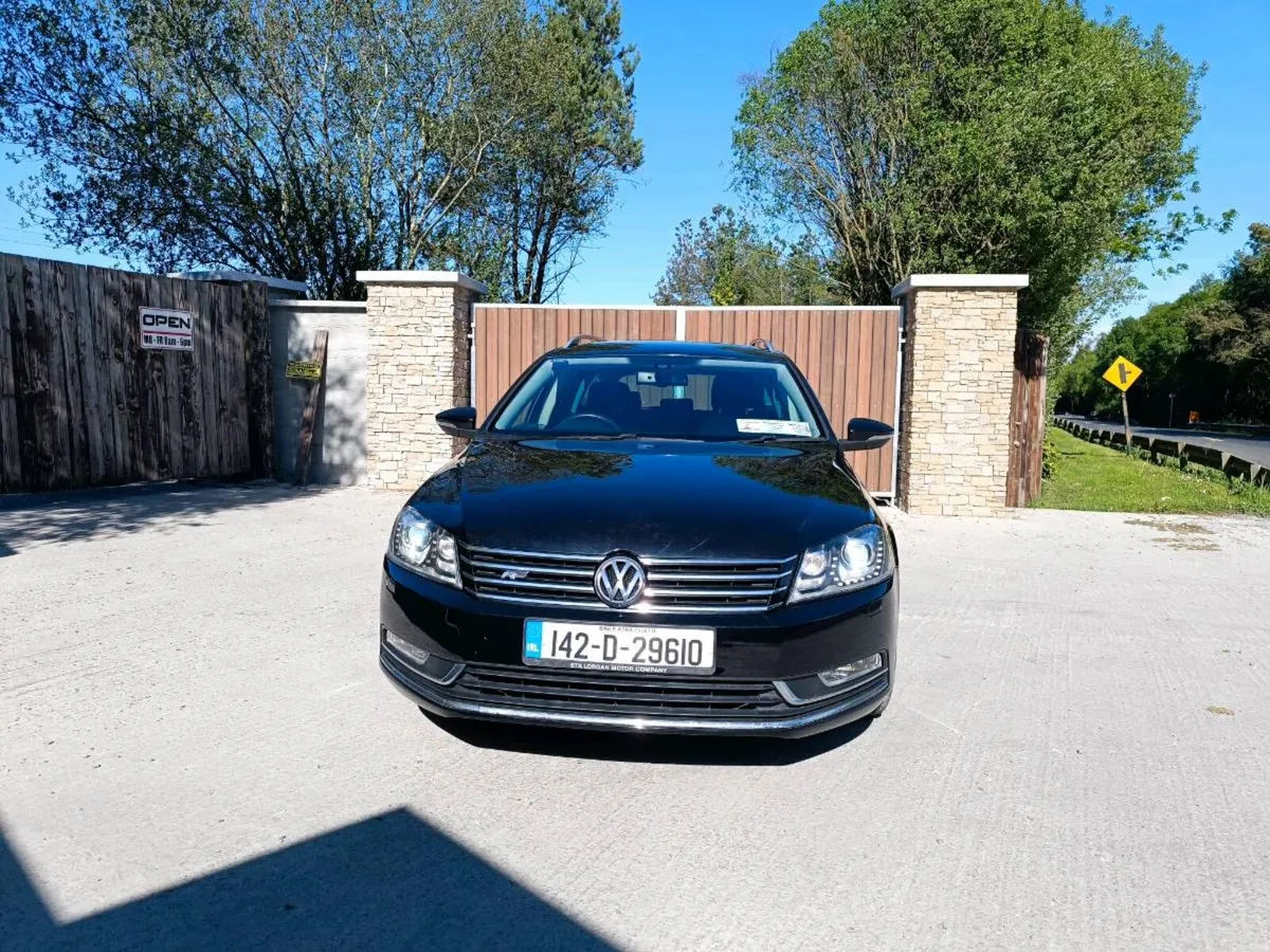 Volkswagen Passat - Image 2