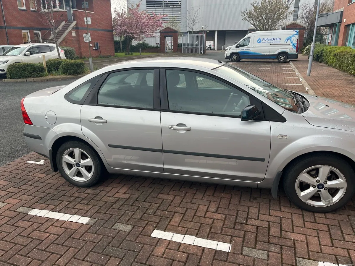2007 Ford Focus 1.4i LX - Image 4