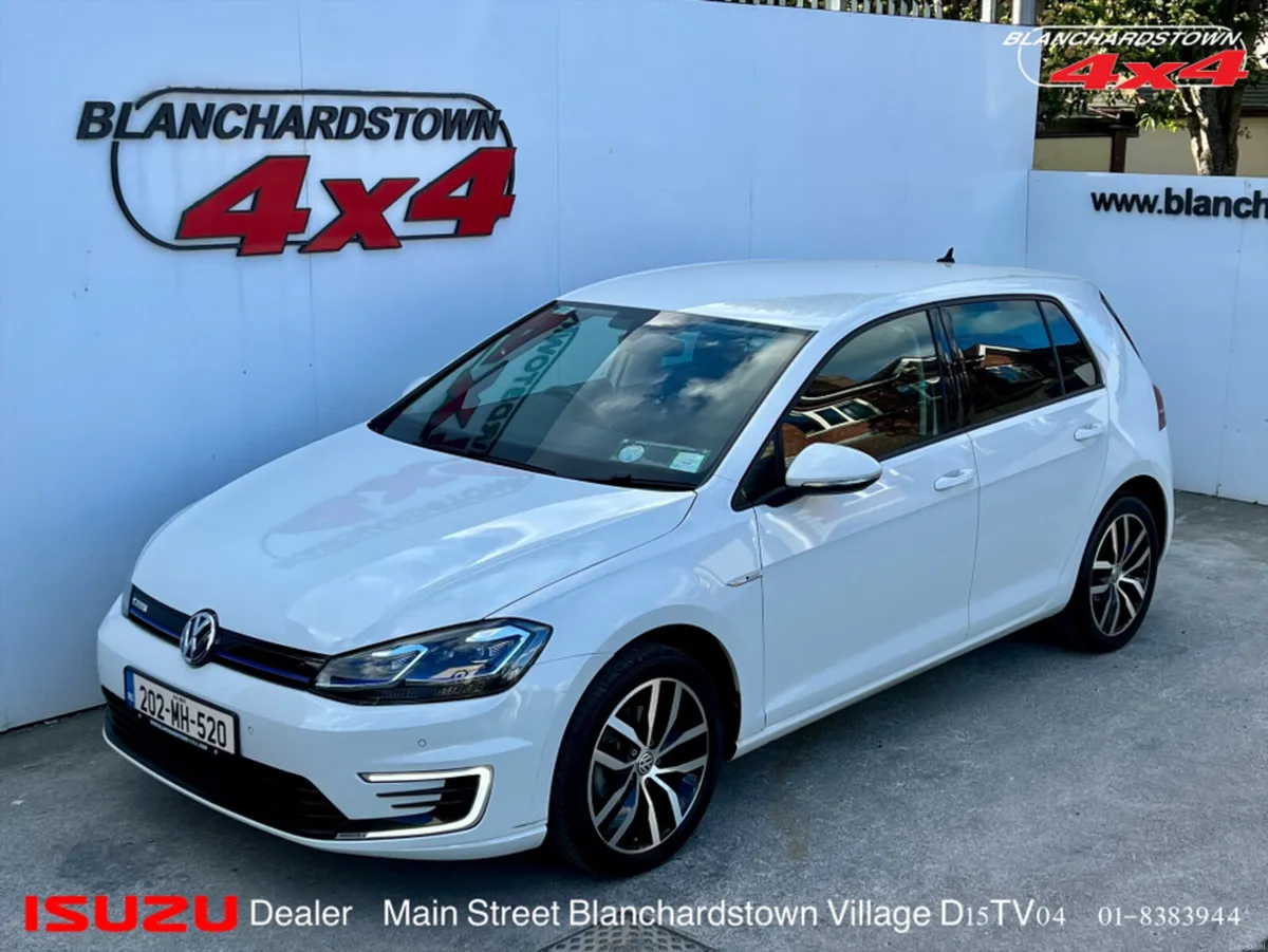 Volkswagen e-Golf ZERO EMISSION STUNNING CAR - Image 1