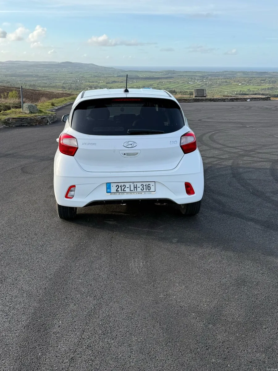 Hyundai i10 - Image 2