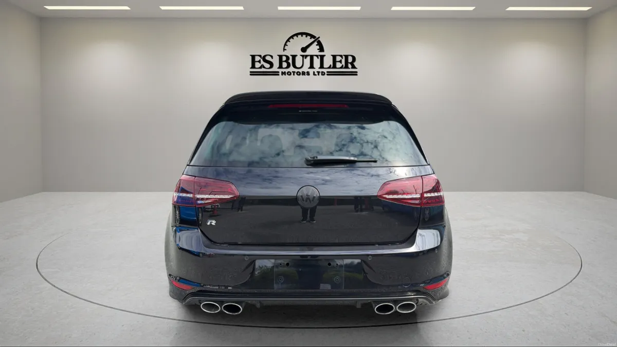 2015 VW Golf R 2.0TSI 300BHP 4 MOTION DSG LOW KMS - Image 4