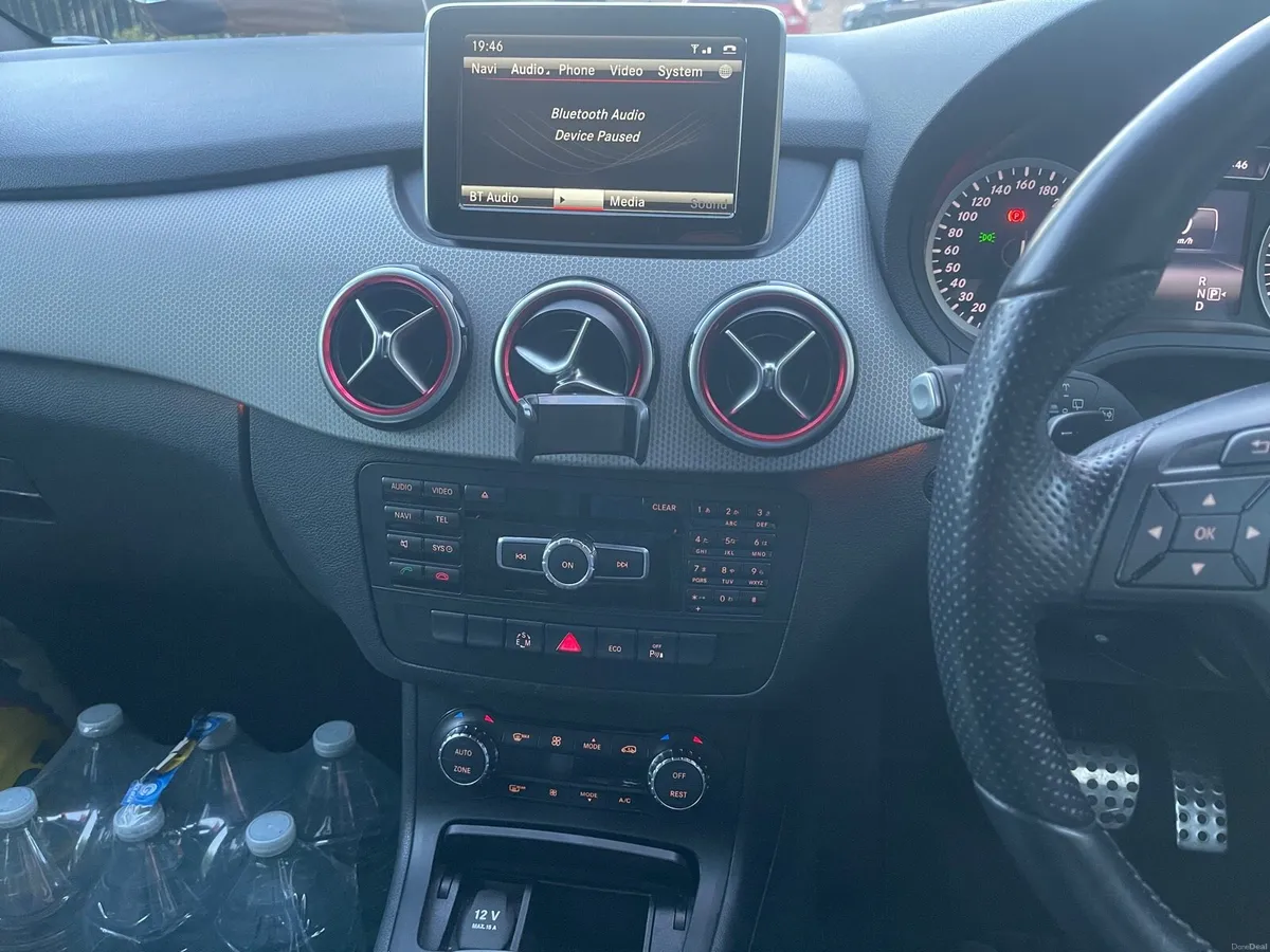 automatic mercedes B180 petrol 2013 - Image 4