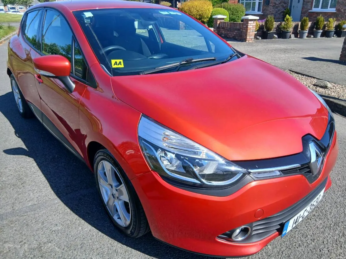 RENAULT CLIO 1.2 ABSOLUTELY  SPOTLESS - Image 2