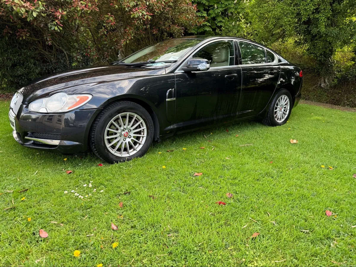 Rare 3L Petrol Jaguar XF 2008 - Image 1