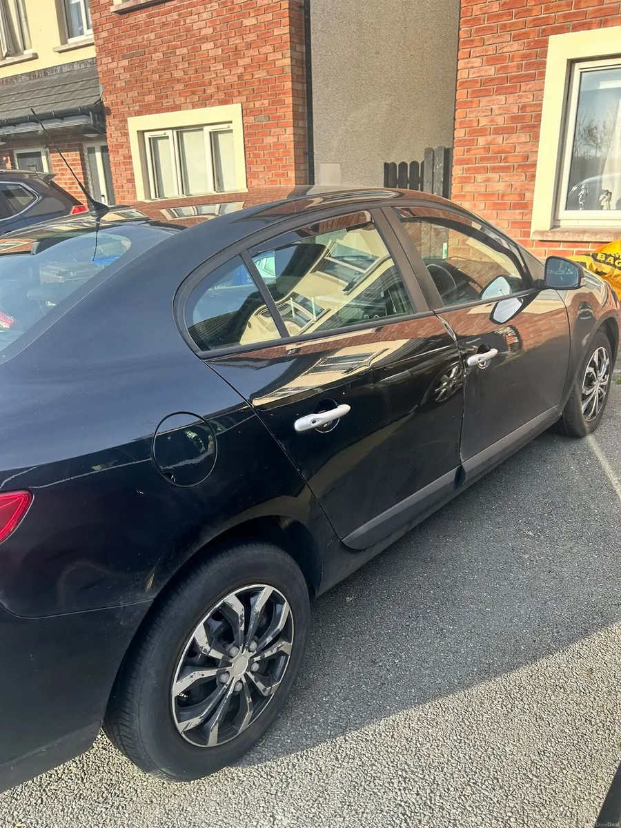 Car - Image 4