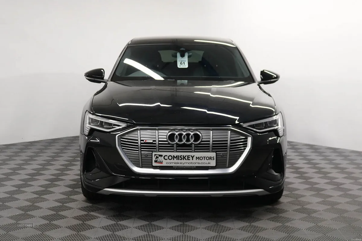 Audi e-tron S line - Image 2
