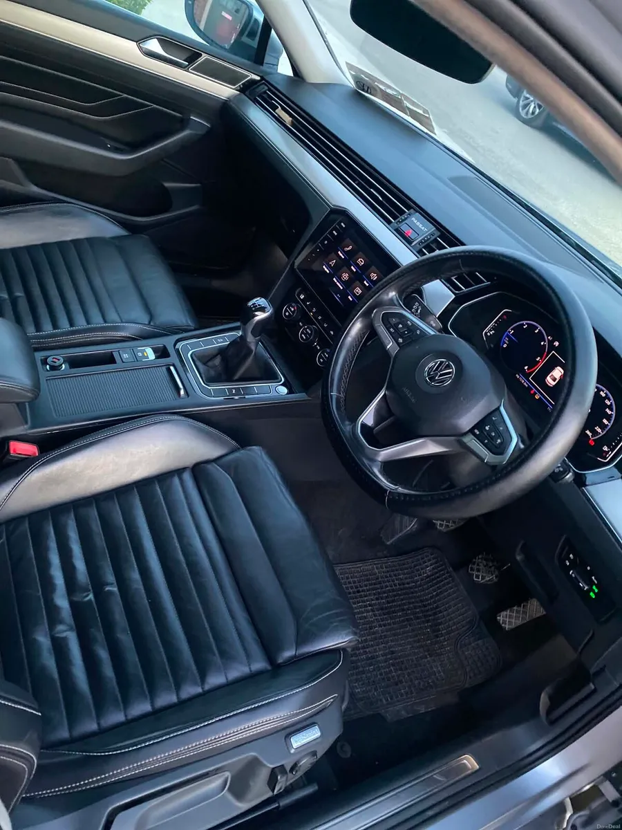 Car - Image 4
