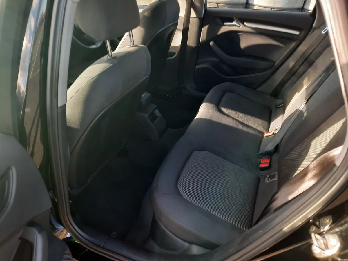 Audi A3 2017 - Image 2