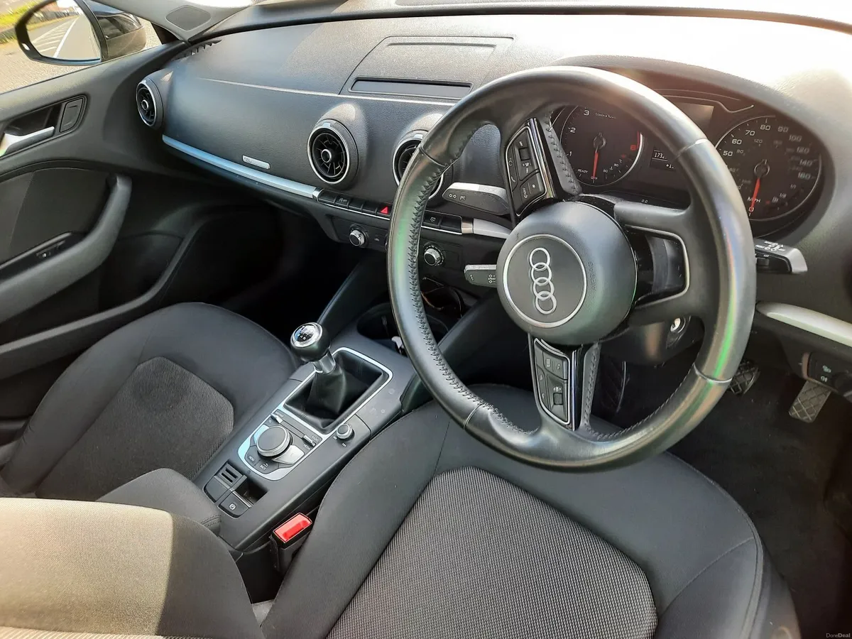 Audi A3 2017 - Image 3