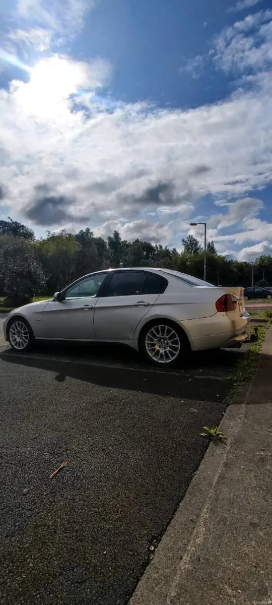 BMW 318i Manual nct 01/27 - Image 4