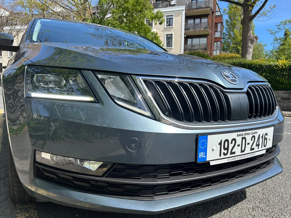 2019 SKODA OCTAIVA SOLEIL  ONLY 45,000 MILES - Image 3