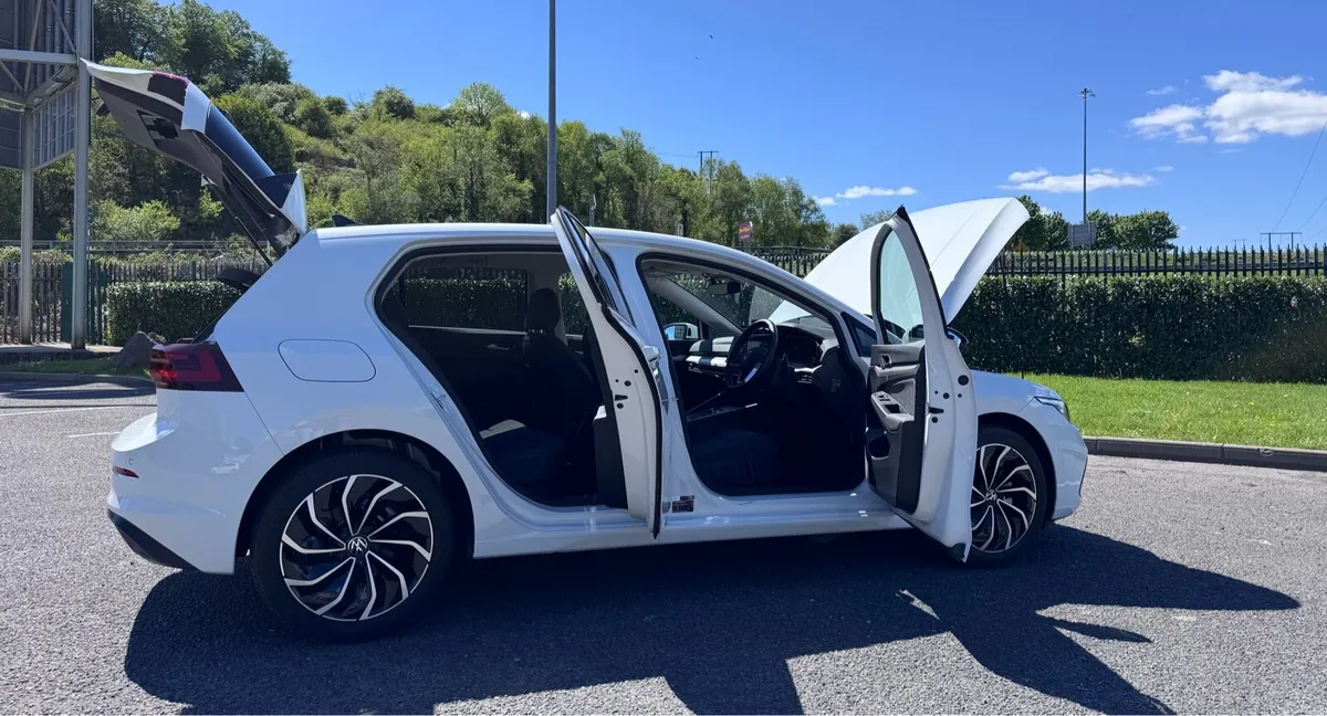 2023 Golf - Image 3