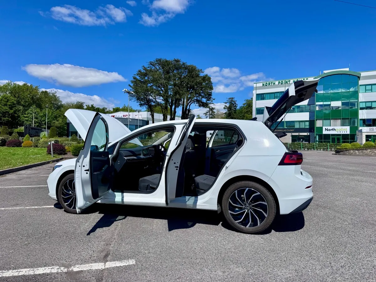 2023 Golf - Image 2