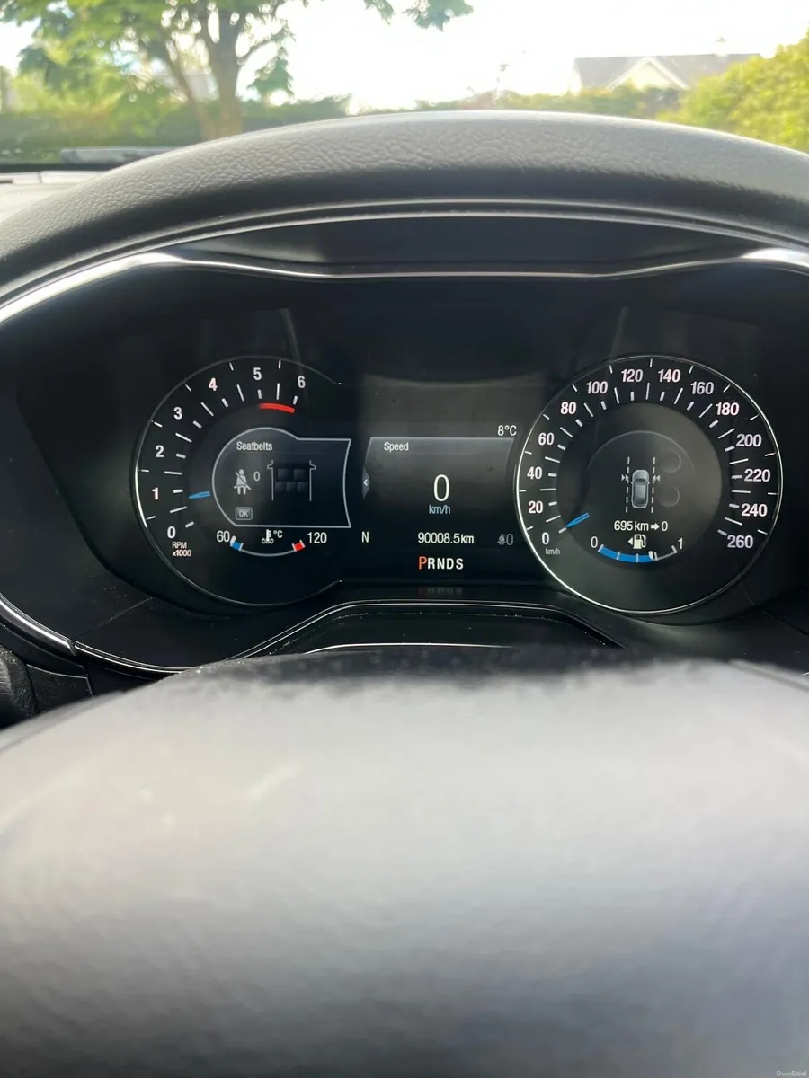Car - Image 4