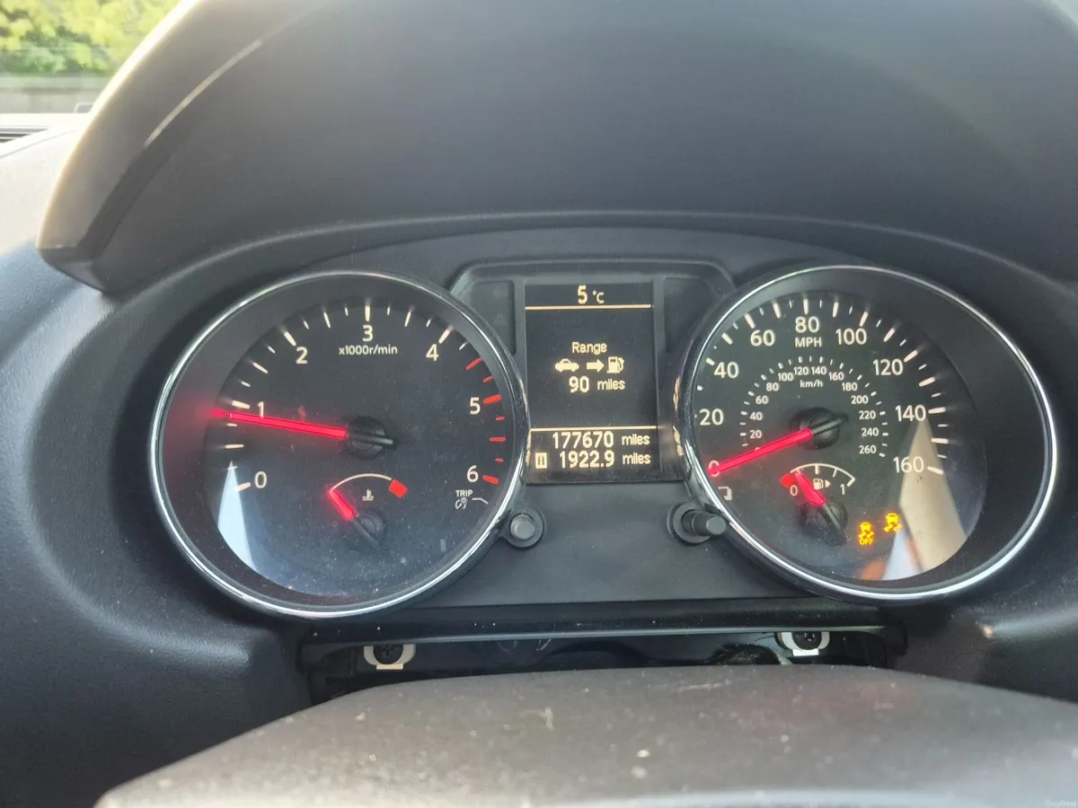Nissan Qashqai 2010 - Image 3