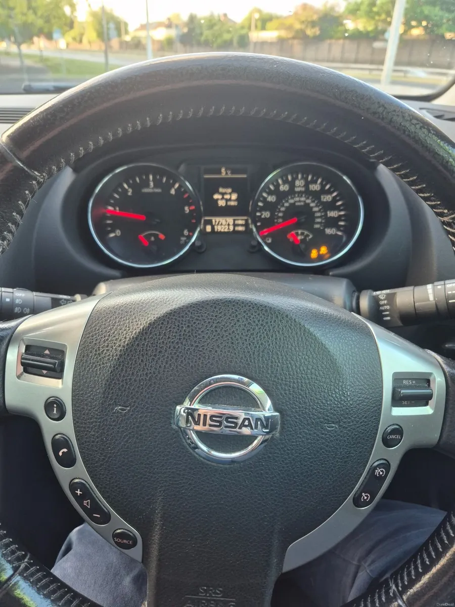 Nissan Qashqai 2010 - Image 4