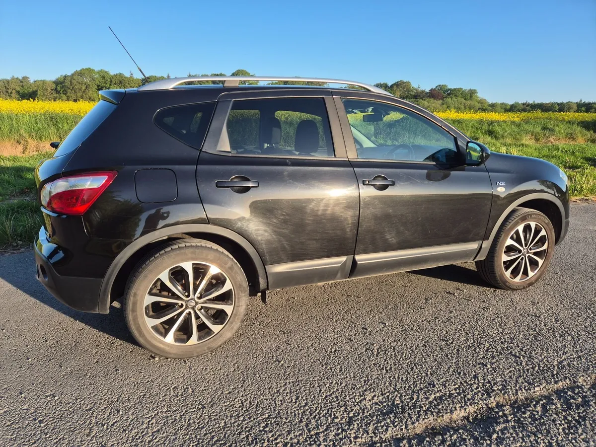 Nissan Qashqai 2010 - Image 2