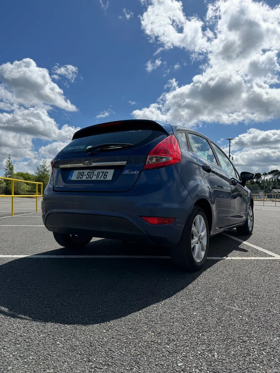 Ford Fiesta Zetec, 2009 - Image 4