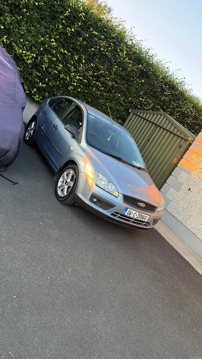 Ford Focus LX 2006 1.4 petrol - Image 1