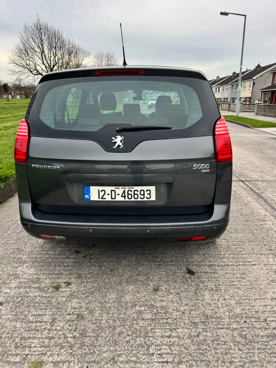 Peugeot 5008 2012 AUTOMATIC IN GREAT CONDITION - Image 2