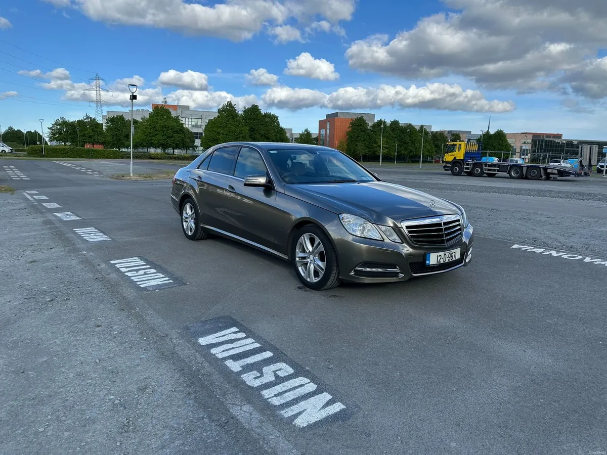 Mercedes-Benz E-Class 2012 - Image 1