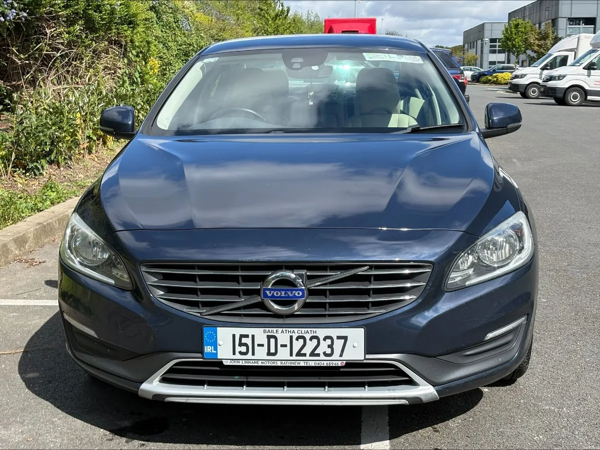 Volvo S60 D2 2015 - Image 2