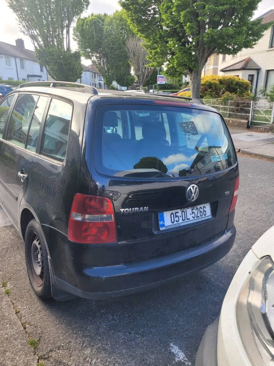 Volkswagen touran.2005 - Image 2