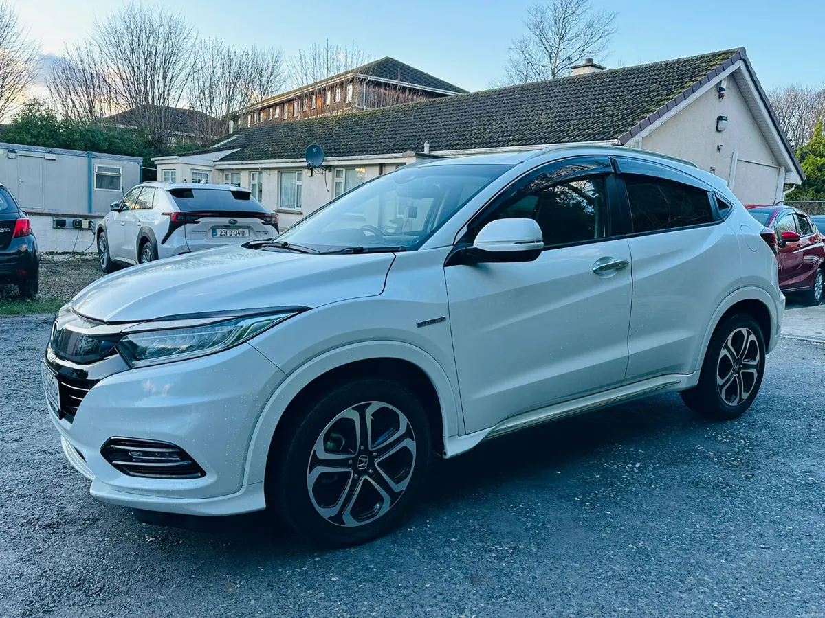 Honda Vezel 2019 1.5 Hybrid Auto High Spec  Model - Image 4