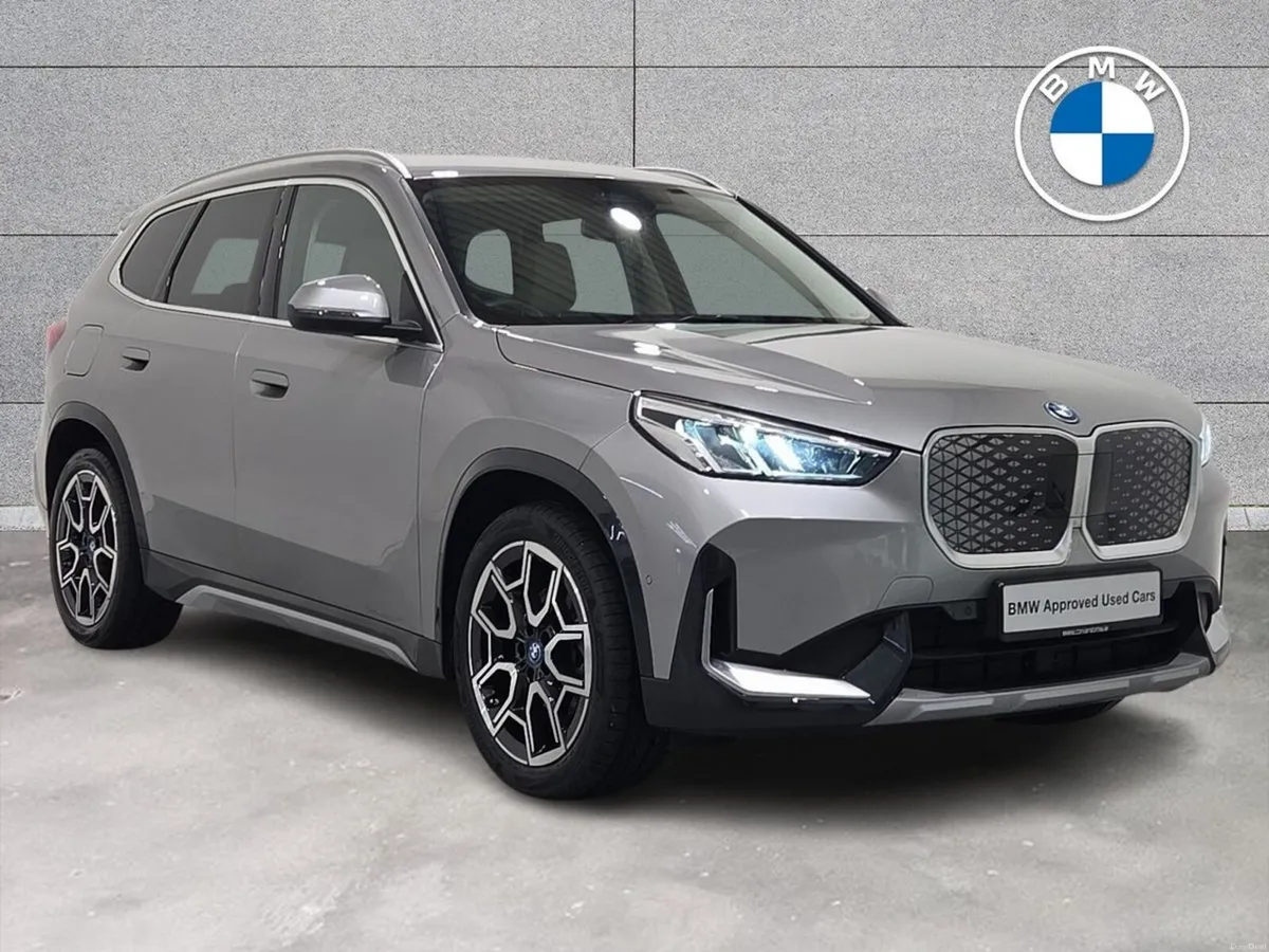 BMW iX1 eDrive20 xLine - Image 1
