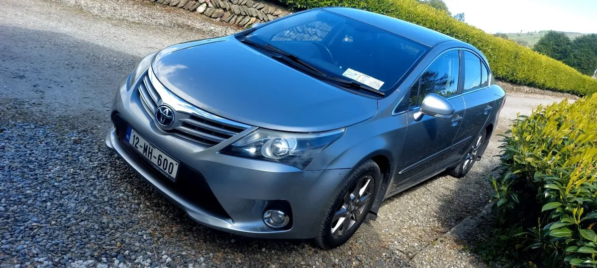 Toyota Avensis 2012 - Image 1