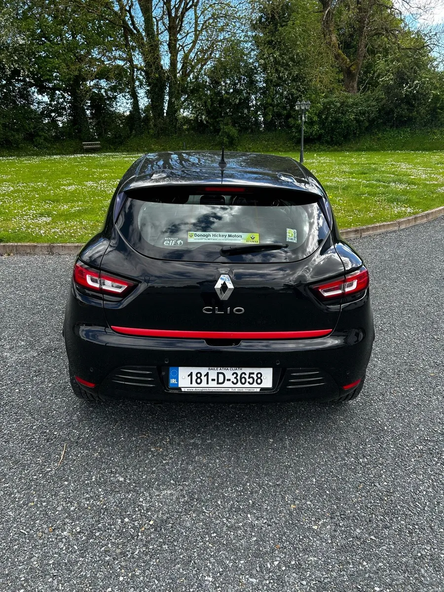 181 Renault Clio 1.0L Petrol low mileage - Image 4