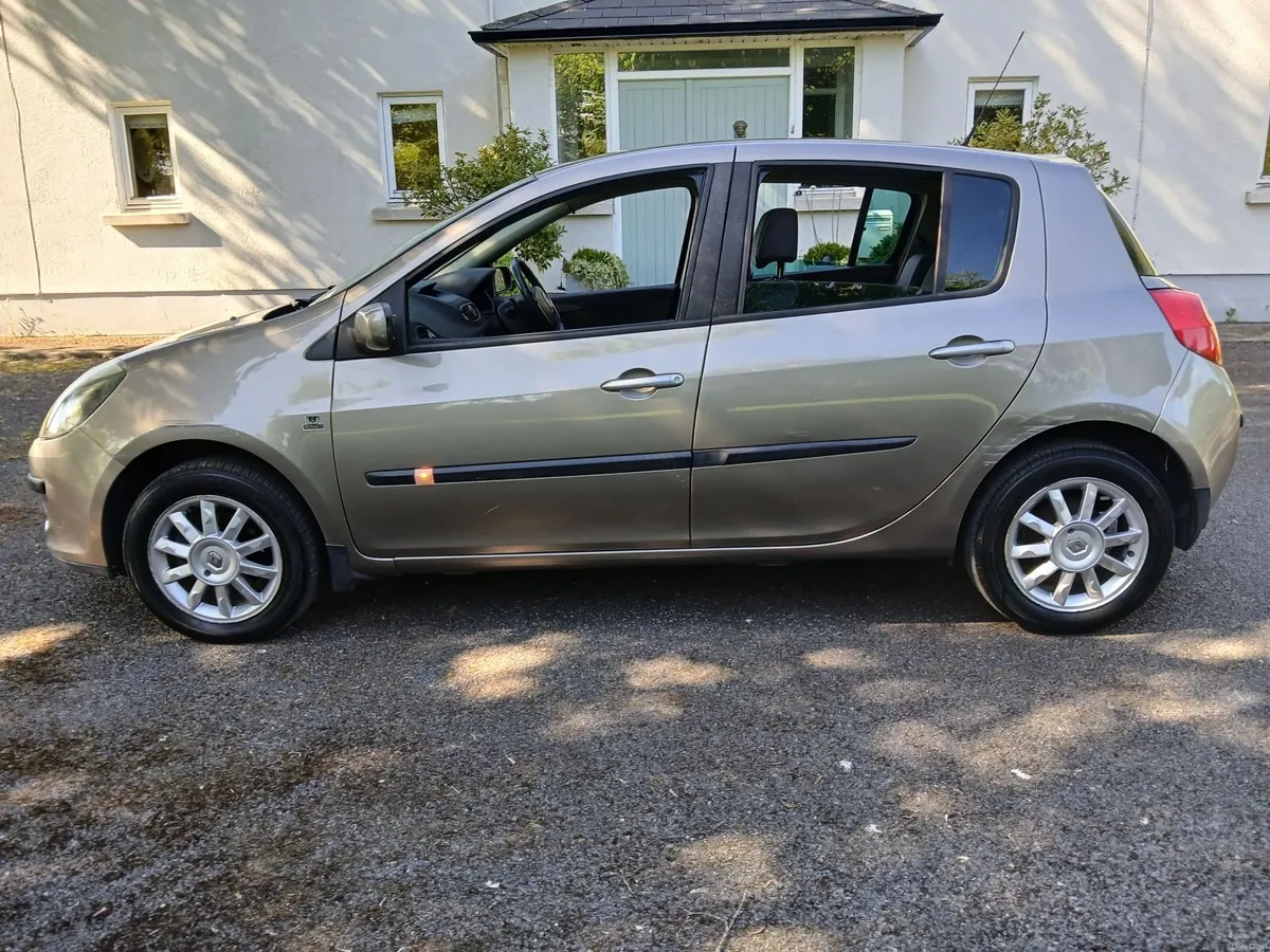 Renault Clio 1.2 Petrol NEW NCT 04/27 - Image 2