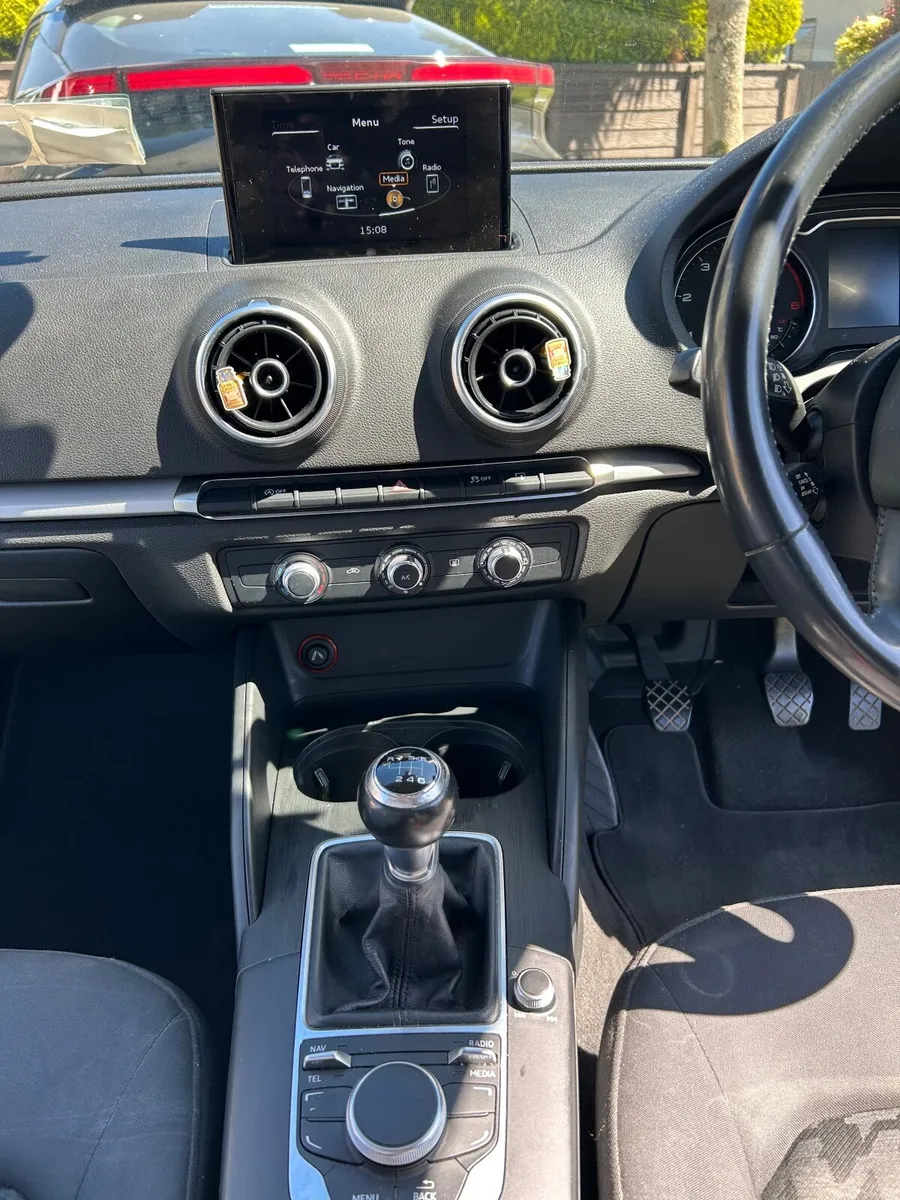 Audi A3 2016 - Image 2