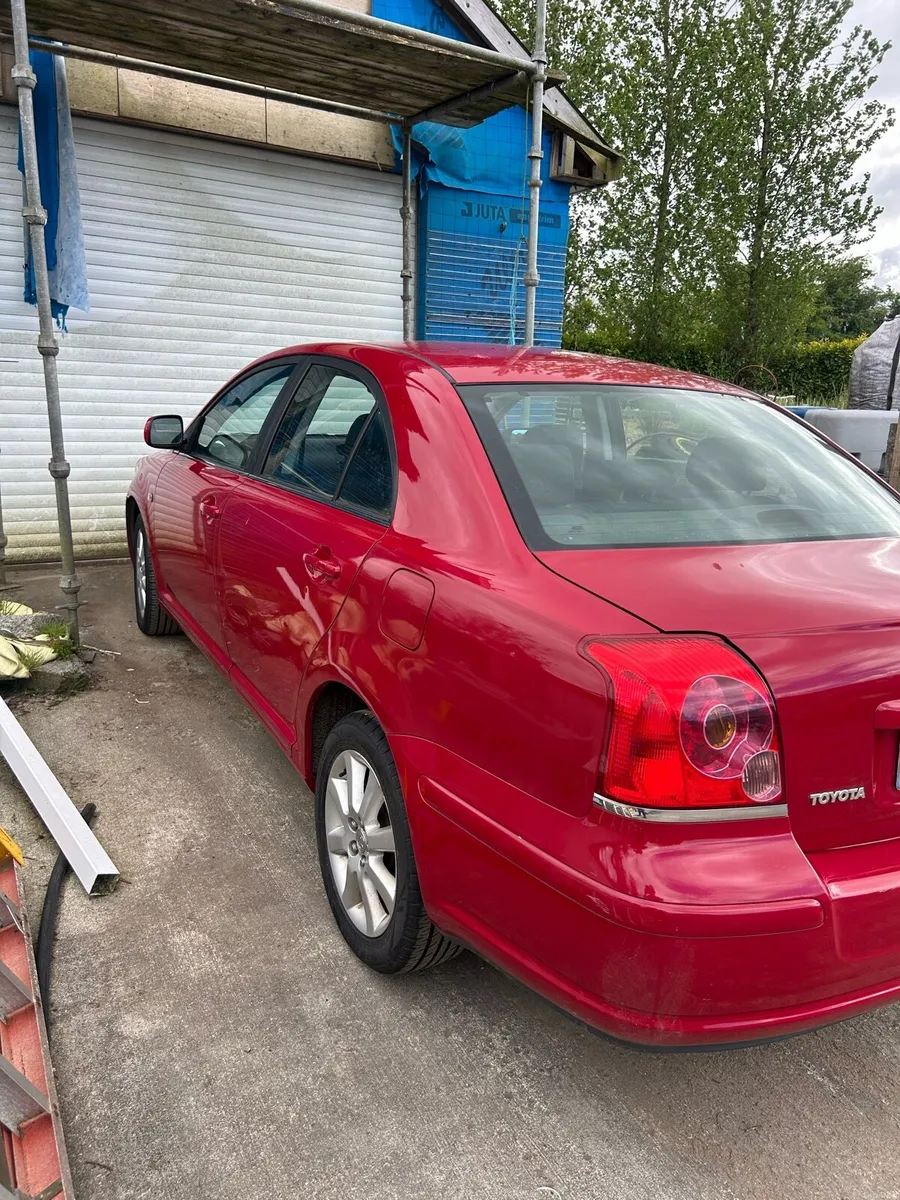 Toyota Avensis - Image 2