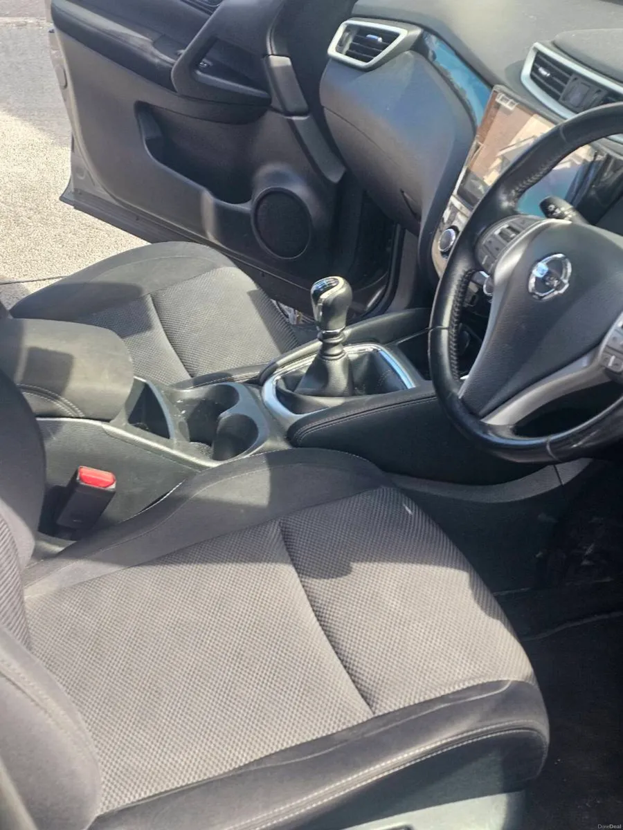 NISSAN QASHQAI - Image 6