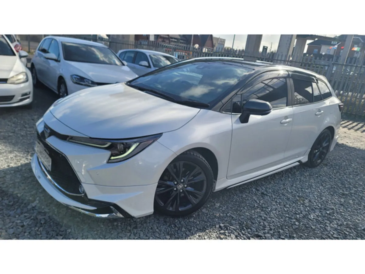Toyota Corolla Touring 1.8 Automatic Petrol Hybrid - Image 3