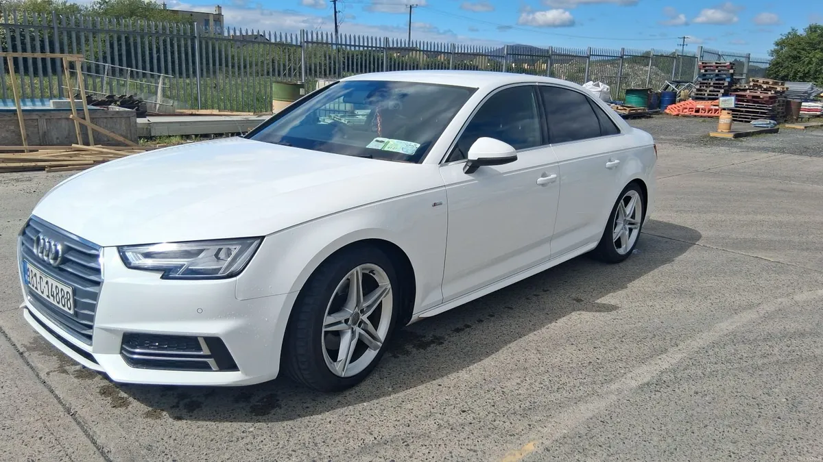 Audi A4 2018 - Image 4