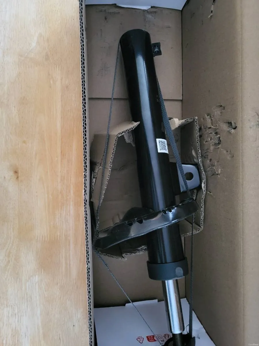 Skoda Octavia front shock absorber - Image 2