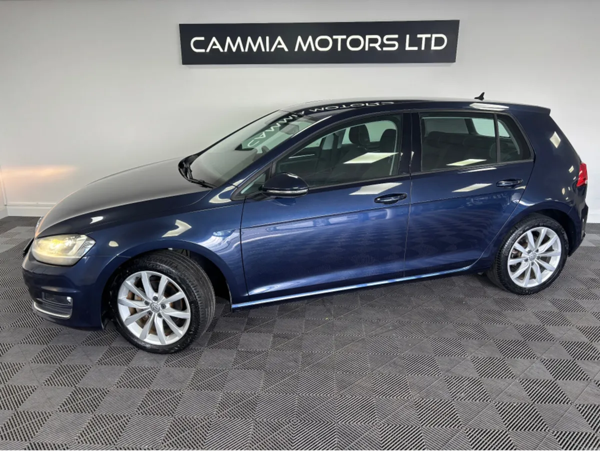 Volkswagen Golf *VOLKSWAGEN GOLF* *LOW MILEAGE* *D - Image 2