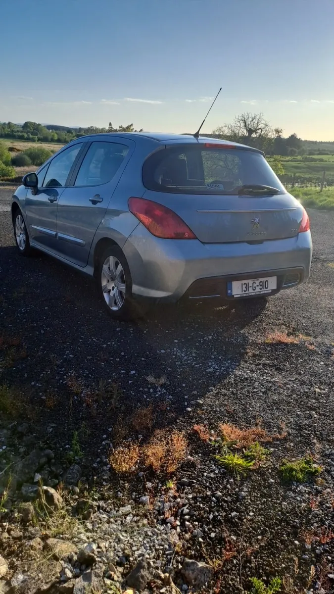 Peugeot 308 2013 - Image 2