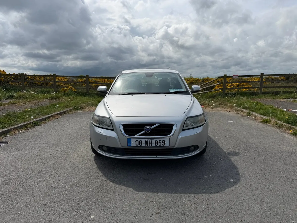 Volvo S40 - Image 2