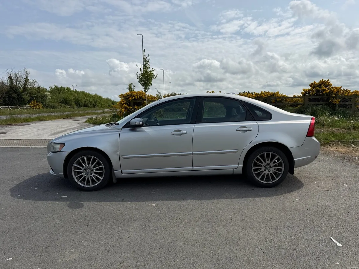 Volvo S40 - Image 3