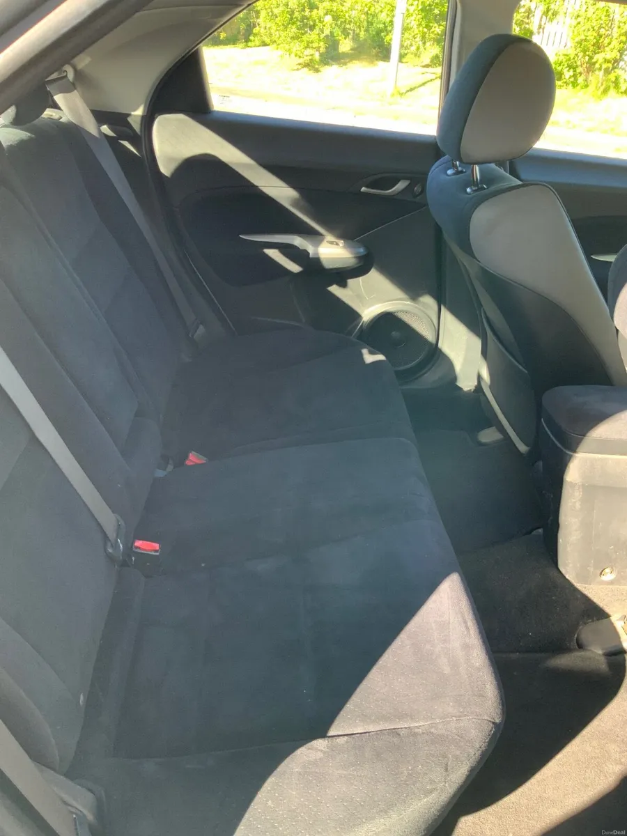 Honda Civic  2006 1.4 i-DSI S 5dr 5 1339 cc - Image 4