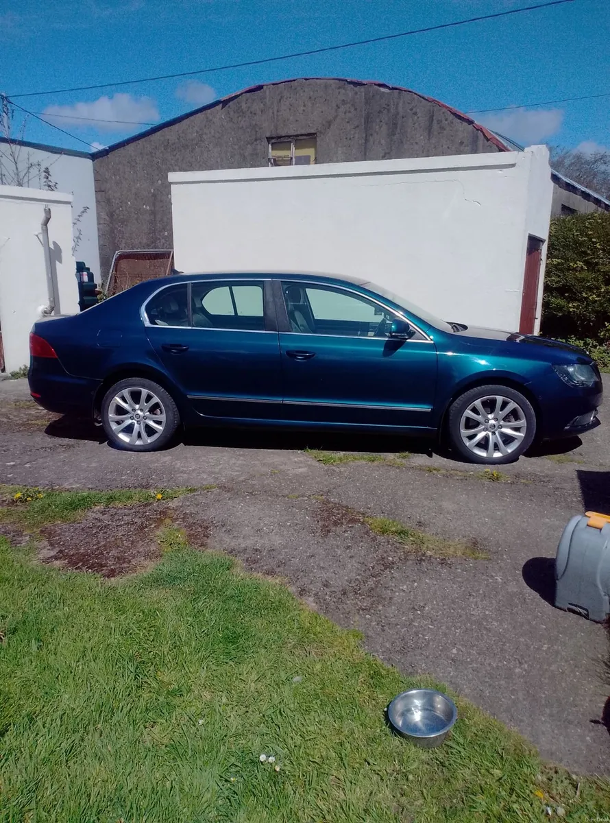 Skoda Superb 2015 - Image 6
