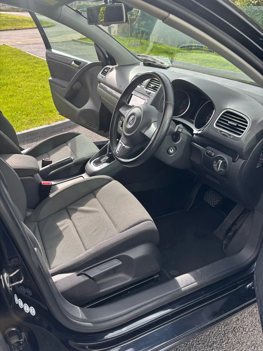 Volkswagen Golf 1.4 petrol automatic - Image 2